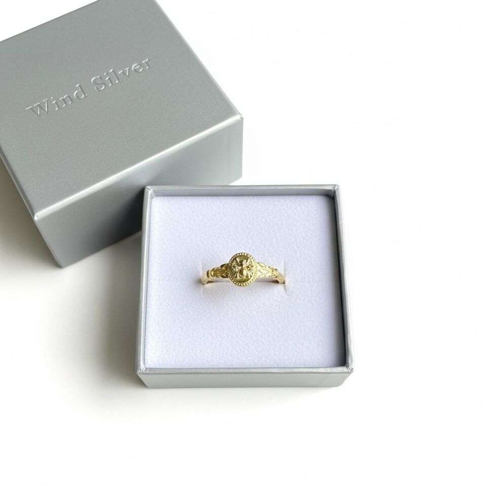 Ana Kraliçe Arı Yüzük