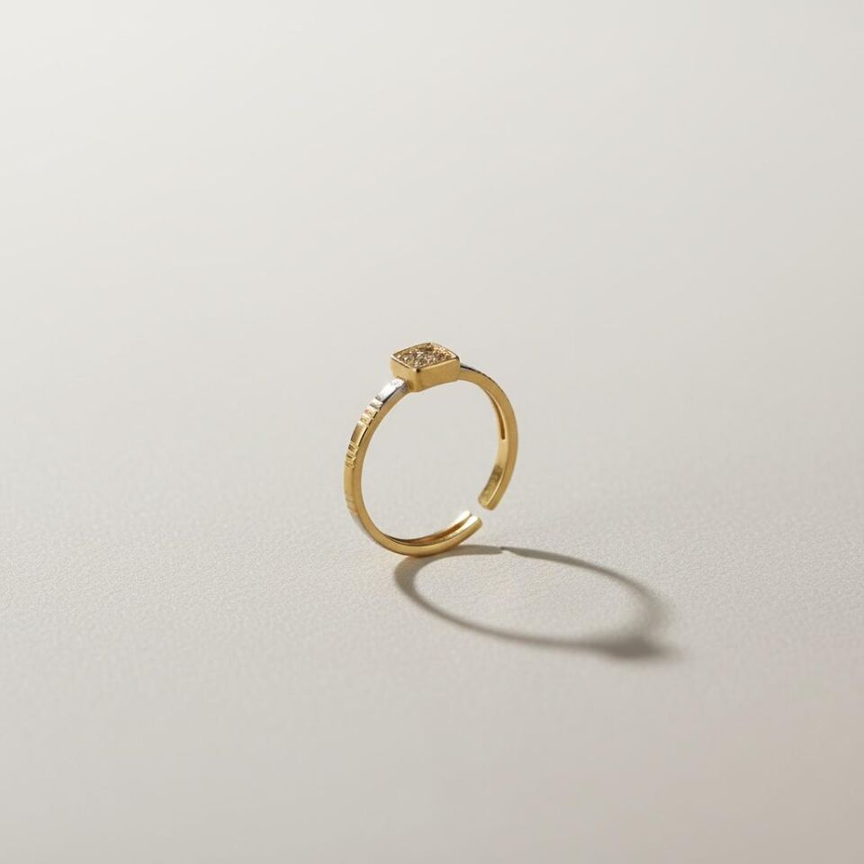 Mini Kare Form Denge Yüzük