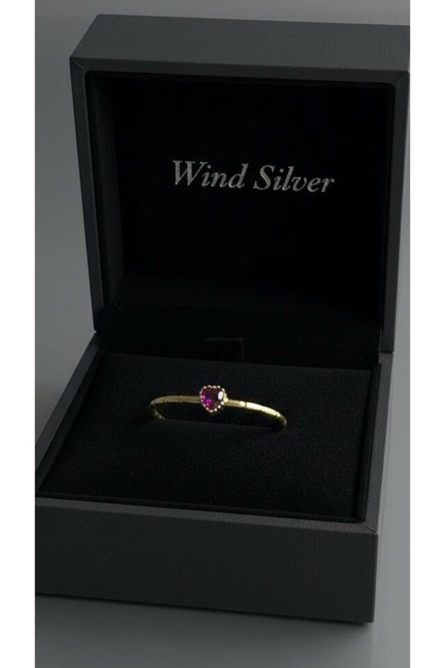 Minimal Kırmızı Taşlı Kalp Yüzük