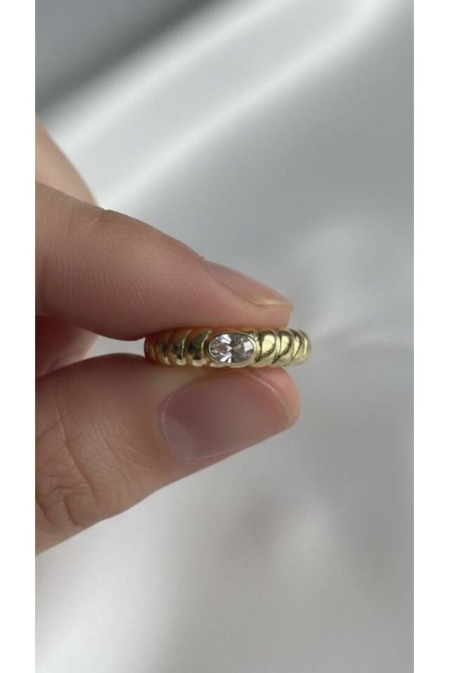 Burgu Beyaz Taşlı Yüzük