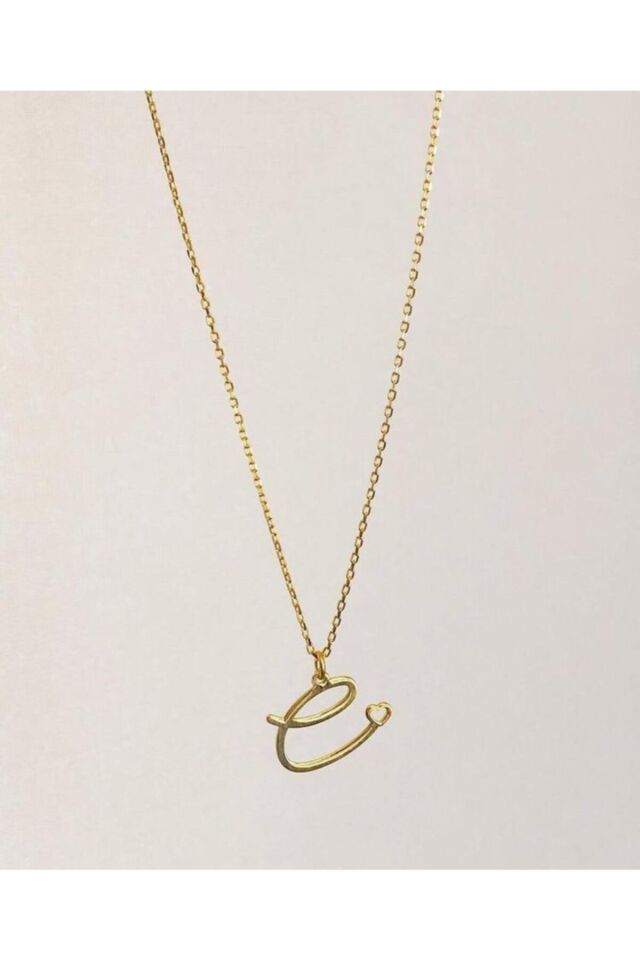 Kalp Detaylı Harf Kolye (Kişiye Özel)