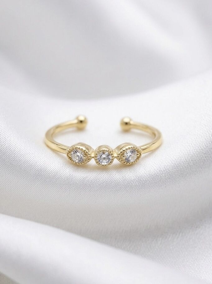 Üçlü Yonca Yüzük