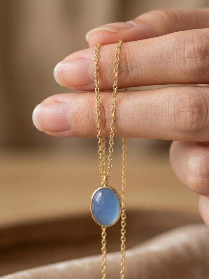 Açık Mavi Opal Taşlı Oval Kolye