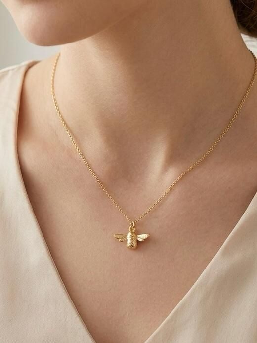 Gold Minimal Arı Kolye